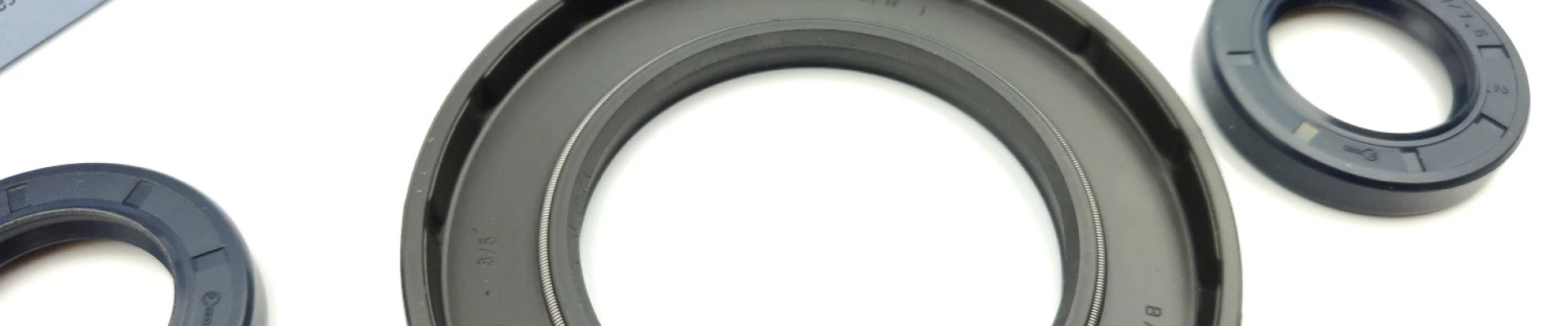 Working hours in December 2025